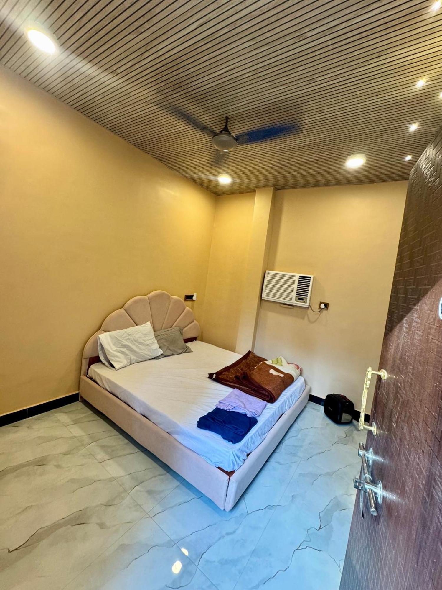 Budget Accommodation 3 Mumbai Bagian luar foto