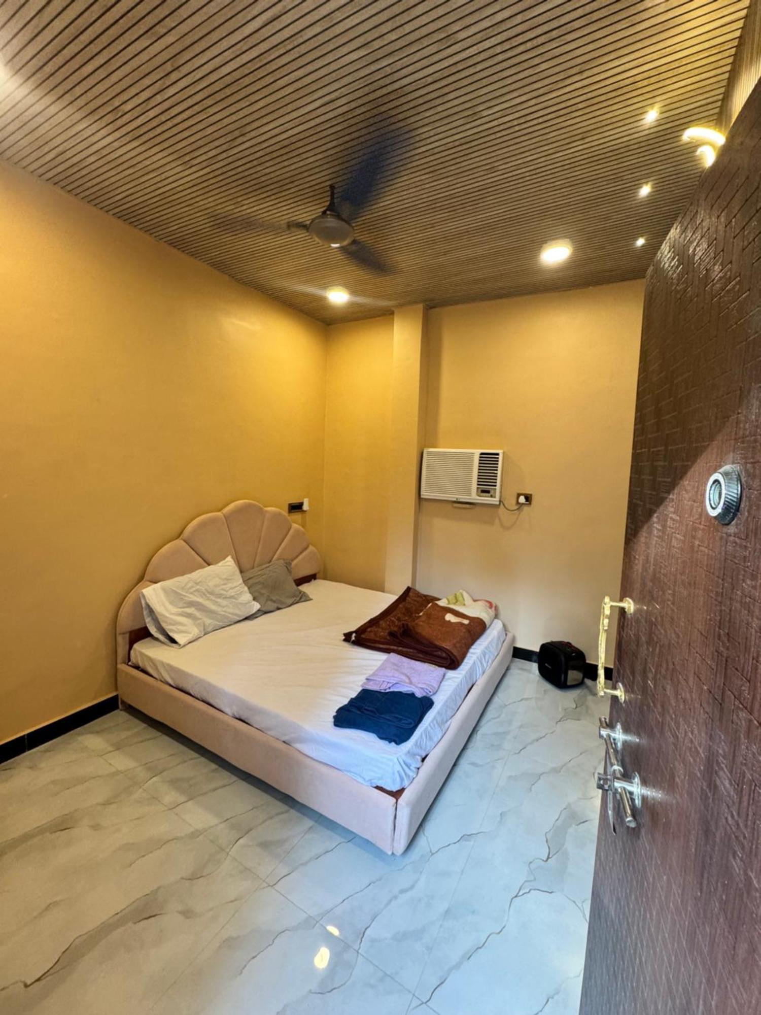 Budget Accommodation 3 Mumbai Bagian luar foto