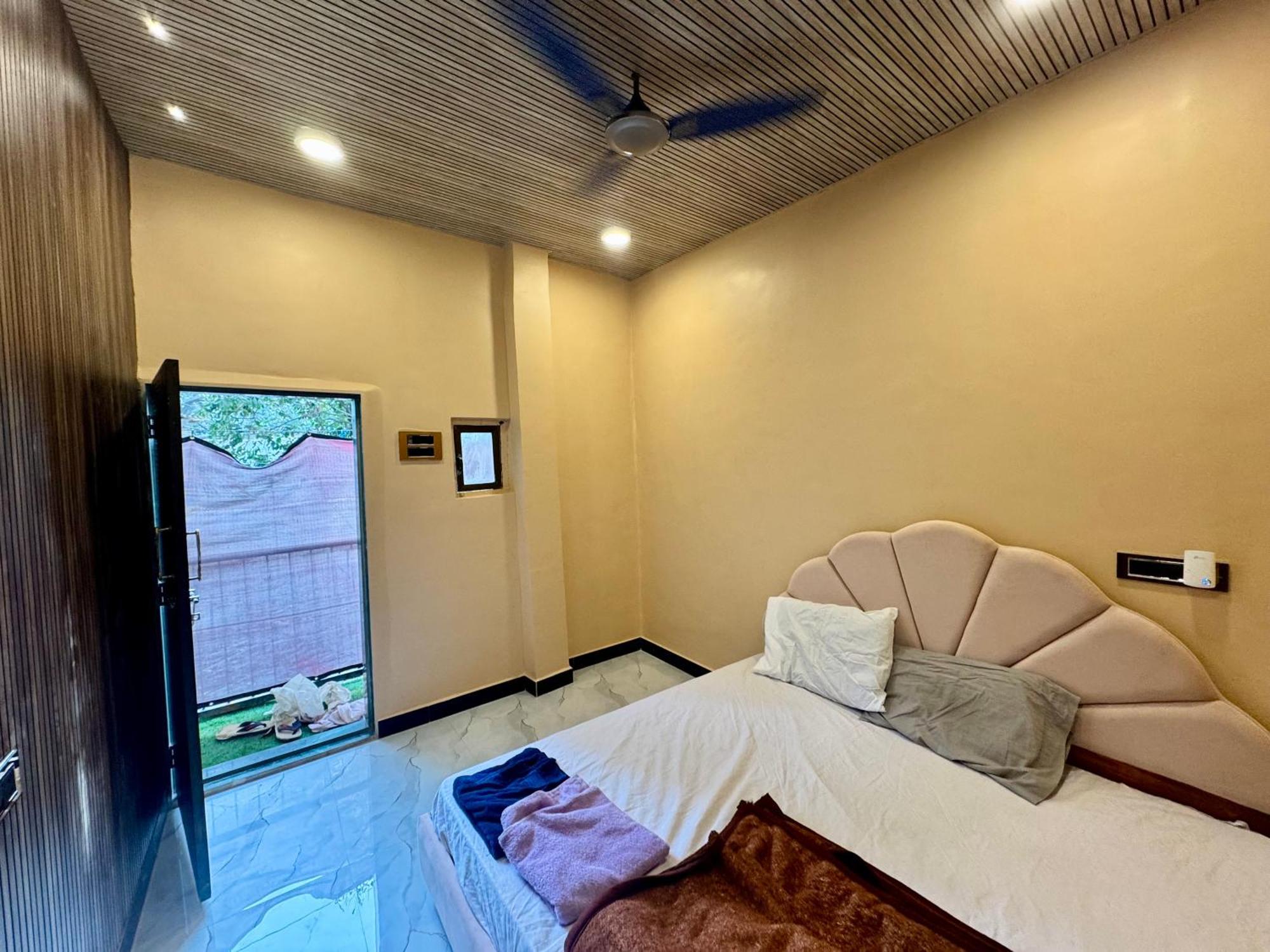 Budget Accommodation 3 Mumbai Bagian luar foto